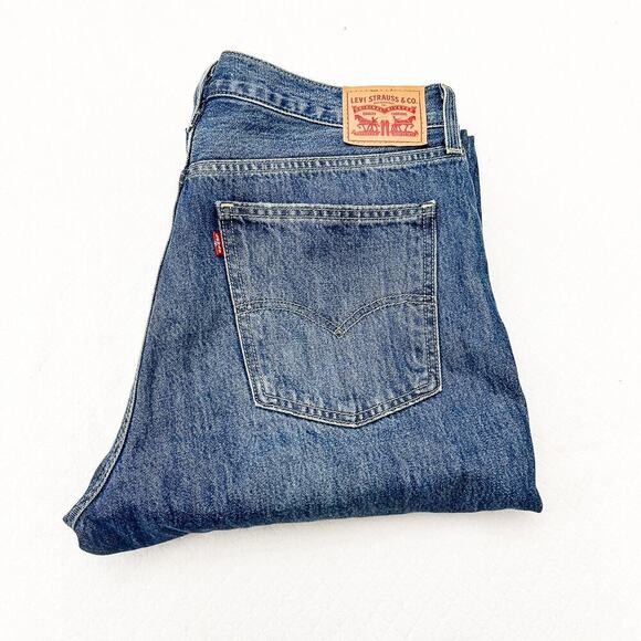 Levi's Low Pro Straight Denim Jeans Ripped Knees Med Wash Size 31 - Picture 1 of 9